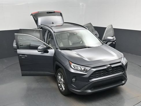 Used 2020 Toyota RAV4 XLE Premium image 52