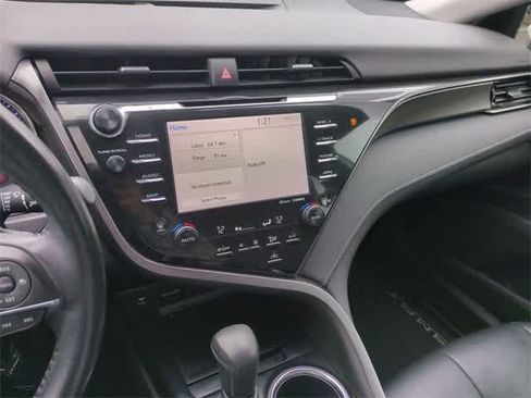 Used 2019 Toyota Camry XSE image 28