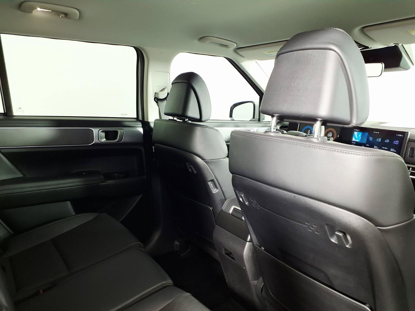 Certified 2024 Hyundai Santa Fe SEL FWD image 11