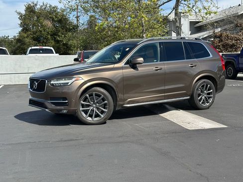 Used 2016 Volvo XC90 T6 Momentum w/ Momentum Plus Package AWD/4WD image 1