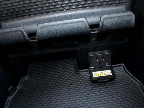 Used 2024 RAM 3500 Laramie w/ Safety Group image 27