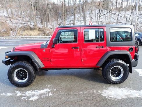 Used 2018 Jeep Wrangler Unlimited Sport image 8