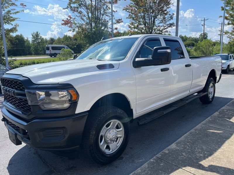Used 2023 RAM 2500 Tradesman AWD/4WD image 3