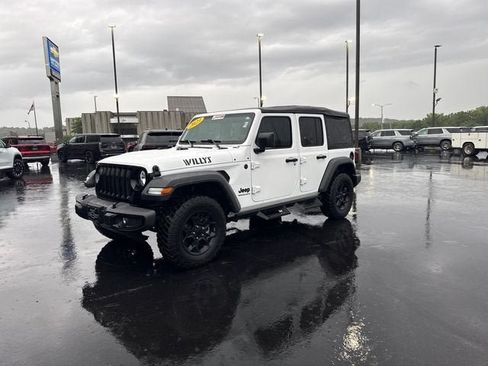 Used 2023 Jeep Wrangler Unlimited Sport AWD/4WD image 7