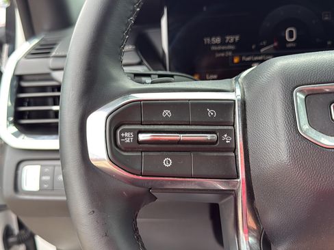Used 2025 GMC Acadia Elevation FWD image 20