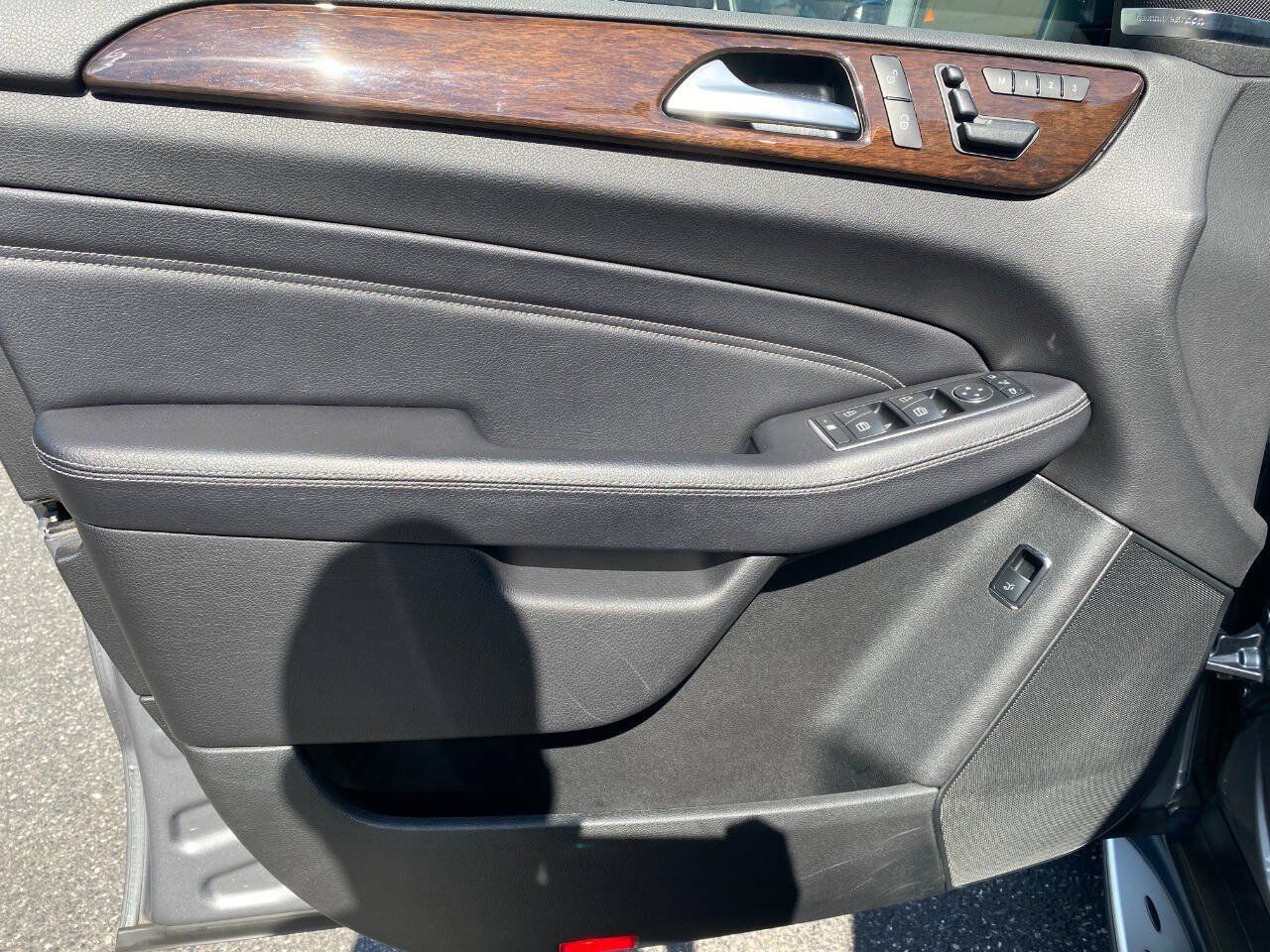 Used 2014 Mercedes-Benz ML 350 4MATIC image 11