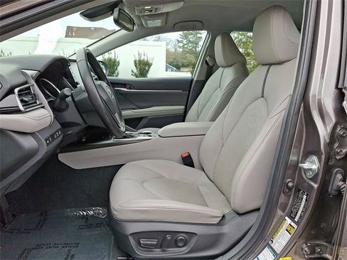 Certified 2023 Toyota Camry XLE image 14