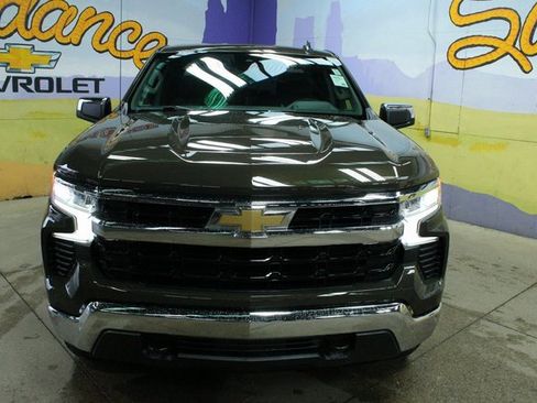 Used 2023 Chevrolet Silverado 1500 LT image 3