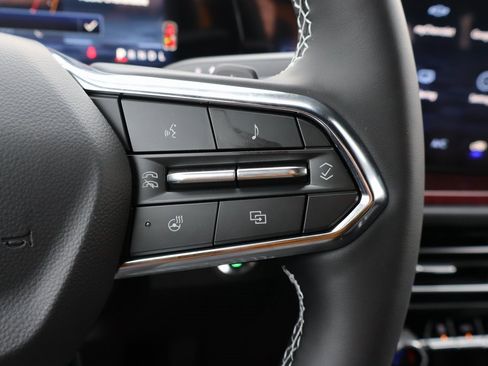 New 2026 Chevrolet Traverse Z71 image 8