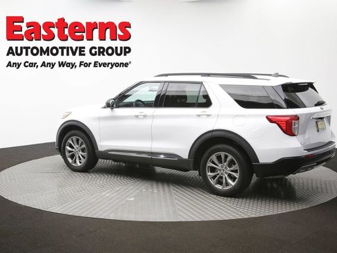Used 2022 Ford Explorer XLT w/ Equipment Group 202A AWD/4WD image 66