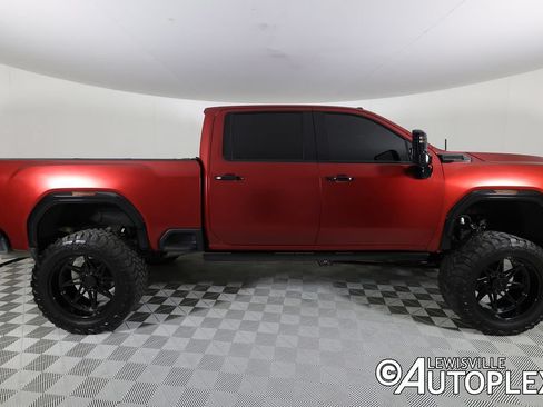 Used 2024 GMC Sierra 2500 AT4 w/ AT4 Premium Plus Package AWD/4WD image 4