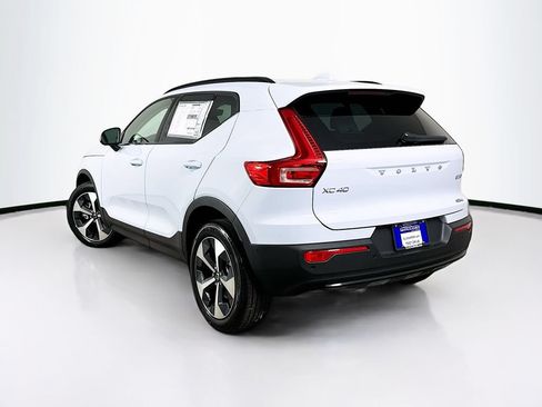 Used 2026 Volvo XC40 B5 Plus w/ Protection Package Premier AWD/4WD image 6
