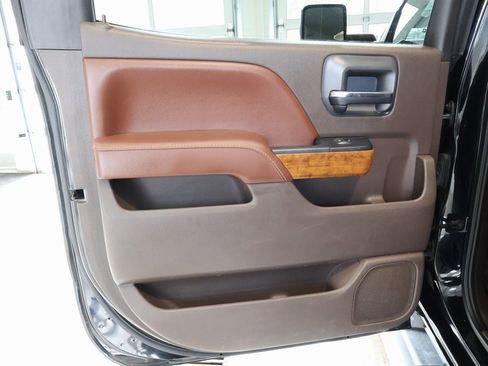 Used 2016 Chevrolet Silverado 2500 High Country w/ Duramax Plus Package image 24