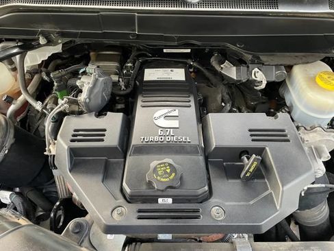 Used 2022 RAM 2500 Big Horn w/ Level B Equipment Group AWD/4WD image 42