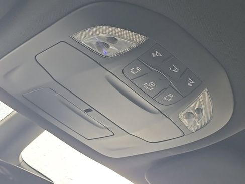 New 2026 Chrysler Pacifica Select image 32