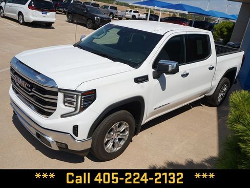 Used 2025 GMC Sierra 1500 SLT RWD image 14