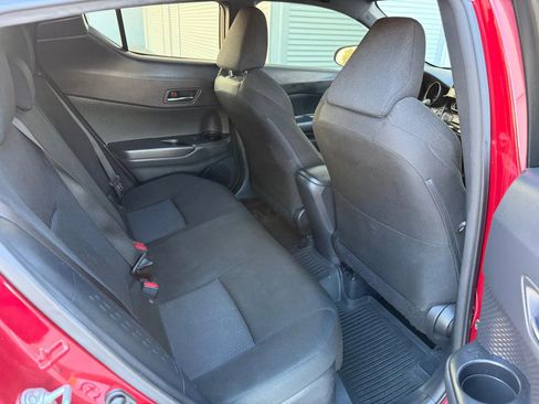 Used 2018 Toyota C-HR XLE image 15