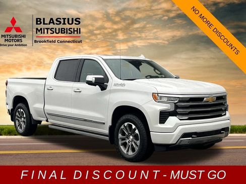 Used 2024 Chevrolet Silverado 1500 High Country w/ Technology Package image 1
