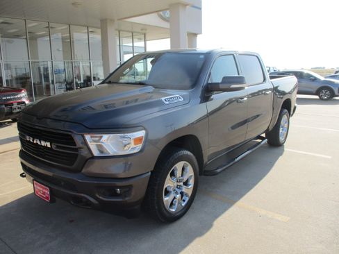 Used 2019 RAM 1500 Big Horn AWD/4WD image 2