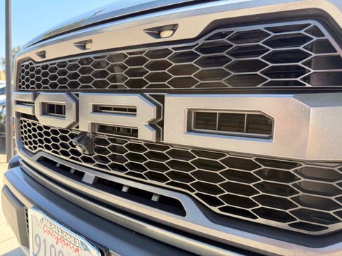 Used 2019 Ford F150 Raptor w/ Equipment Group 802A Luxury AWD/4WD image 17