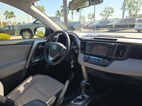 Used 2017 Toyota RAV4 XLE w/ Carpet Mat Package FWD image 11