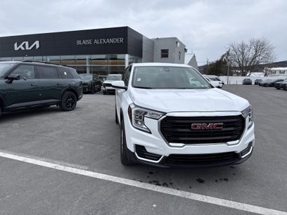 Used 2024 GMC Terrain SLE