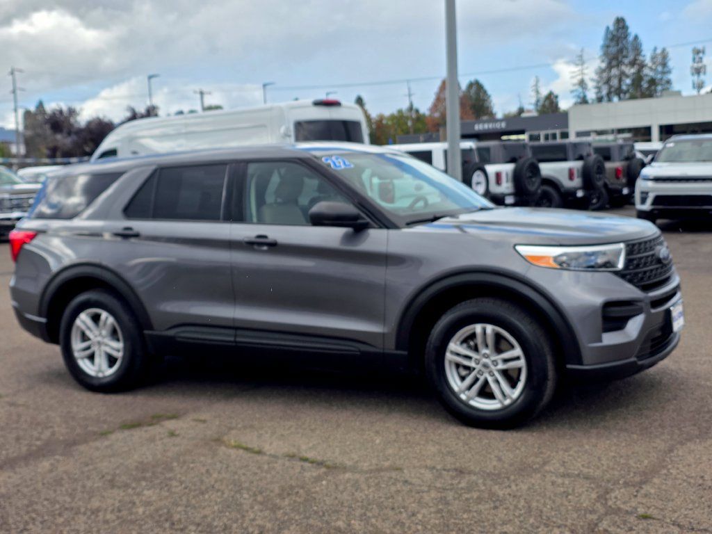 Used 2022 Ford Explorer 4WD image 3