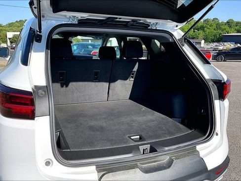 Used 2023 Chevrolet Blazer LT image 29