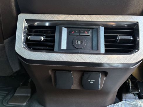 Used 2024 Ford F350 King Ranch AWD/4WD image 18