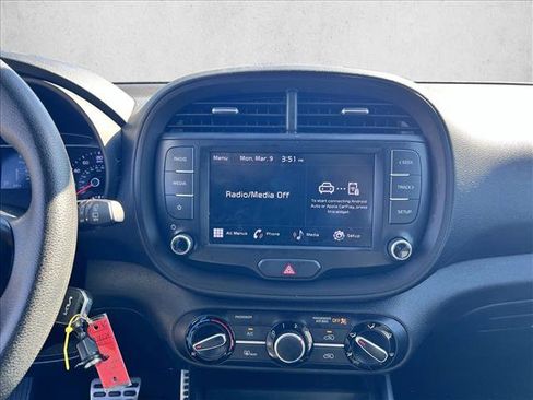 Used 2022 Kia Soul LX w/ Technology Package image 12
