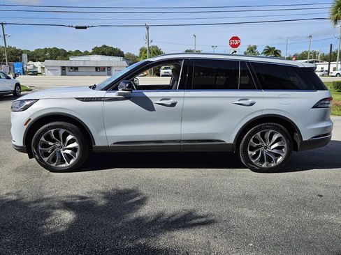 Used 2025 Lincoln Aviator Reserve image 9