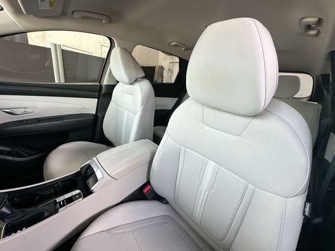 Used 2025 Hyundai Tucson SEL FWD image 14