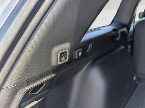Used 2023 Jeep Grand Cherokee Altitude AWD/4WD image 13