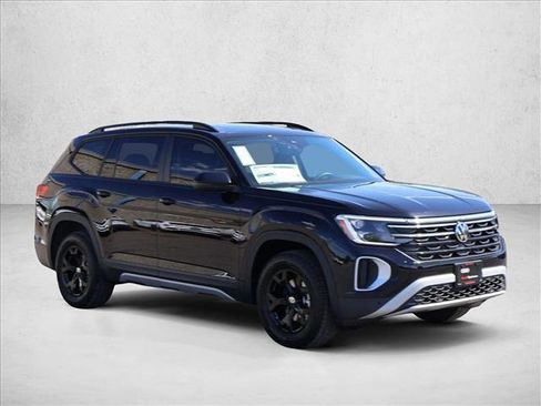New 2026 Volkswagen Atlas Peak Edition AWD/4WD image 6
