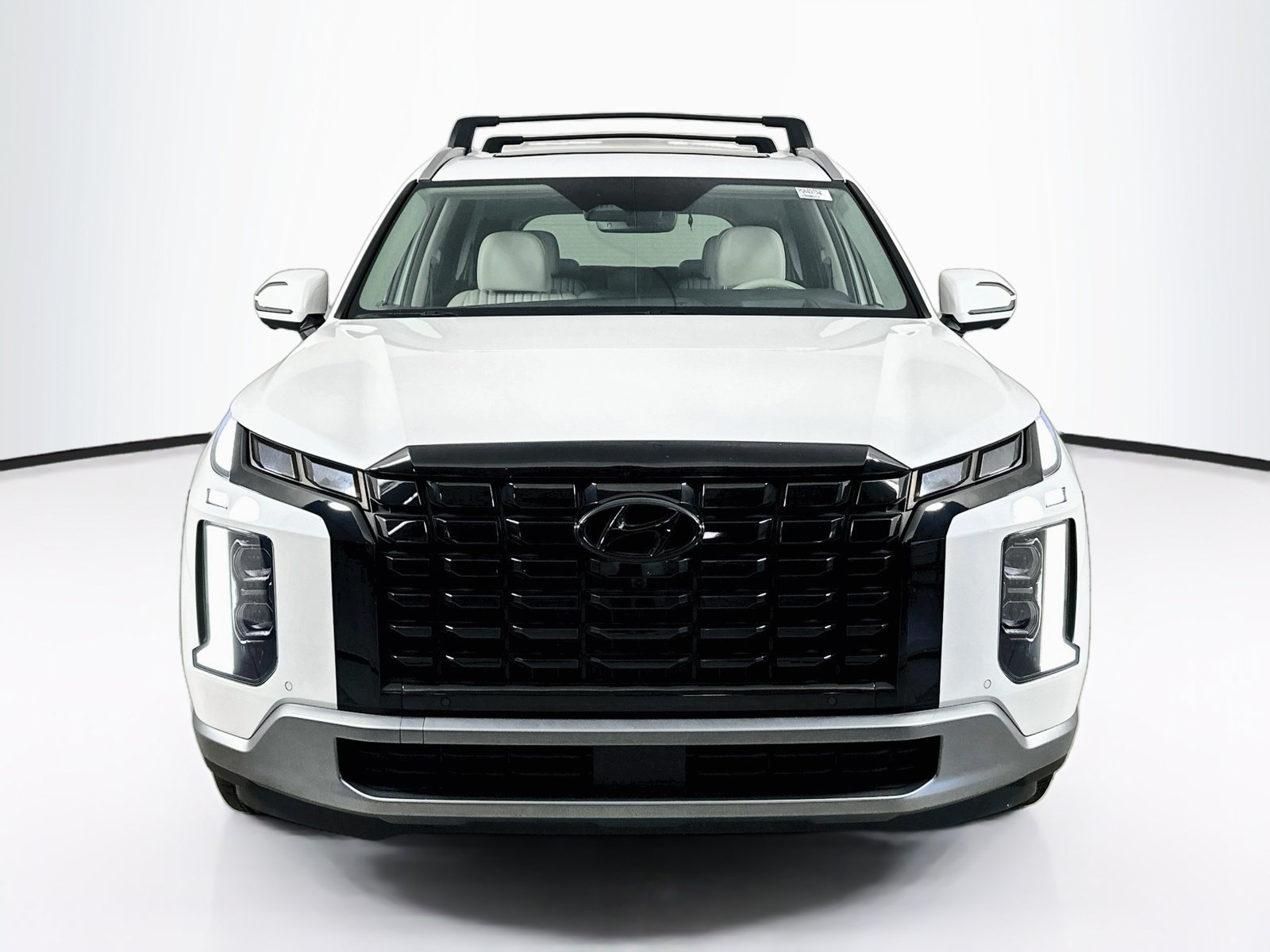 Used 2023 Hyundai Palisade Limited FWD image 2