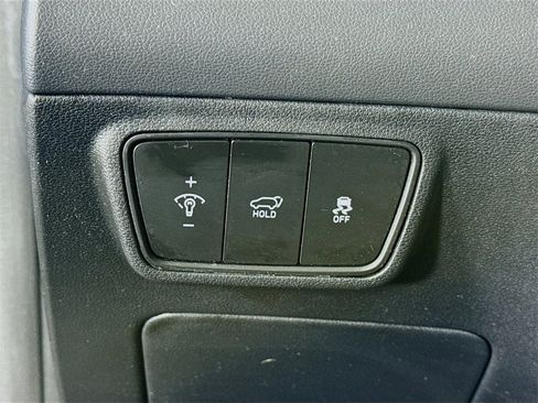 Certified 2022 Hyundai Tucson Limited w/ Winter Package image 22