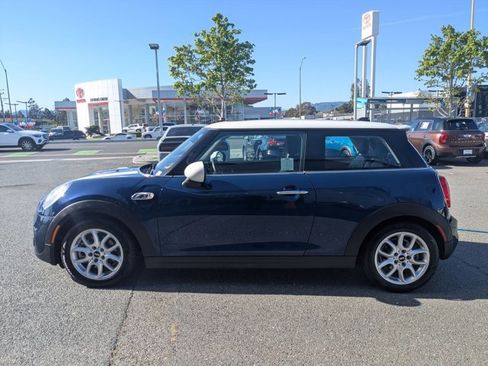 Used 2015 MINI Cooper S image 9
