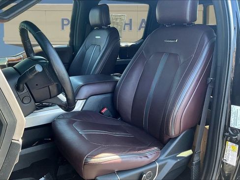 Used 2016 Ford F150 Platinum w/ Equipment Group 701A Luxury AWD/4WD image 23