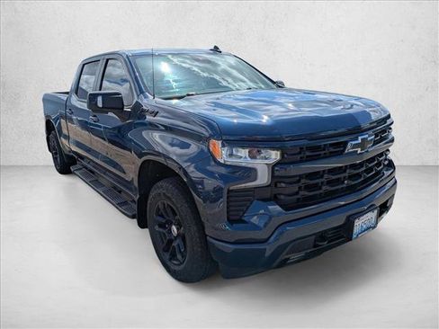 Used 2022 Chevrolet Silverado 1500 RST w/ Convenience Package II AWD/4WD image 3