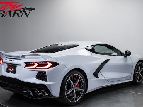 Used 2022 Chevrolet Corvette Stingray Preferred Cpe w/ Z51 Performance Package RWD image 12