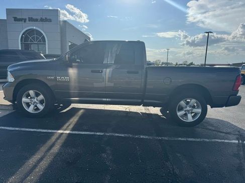 Used 2015 RAM 1500 Express AWD/4WD image 11