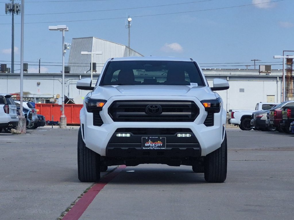 Used 2024 Toyota Tacoma SR5 RWD image 9