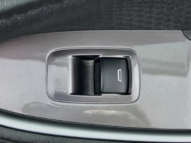 Used 2024 Chevrolet Malibu LT FWD image 32