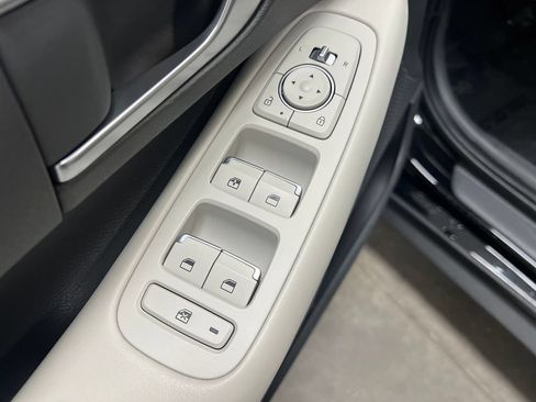 Used 2025 Hyundai Sonata SE FWD image 13