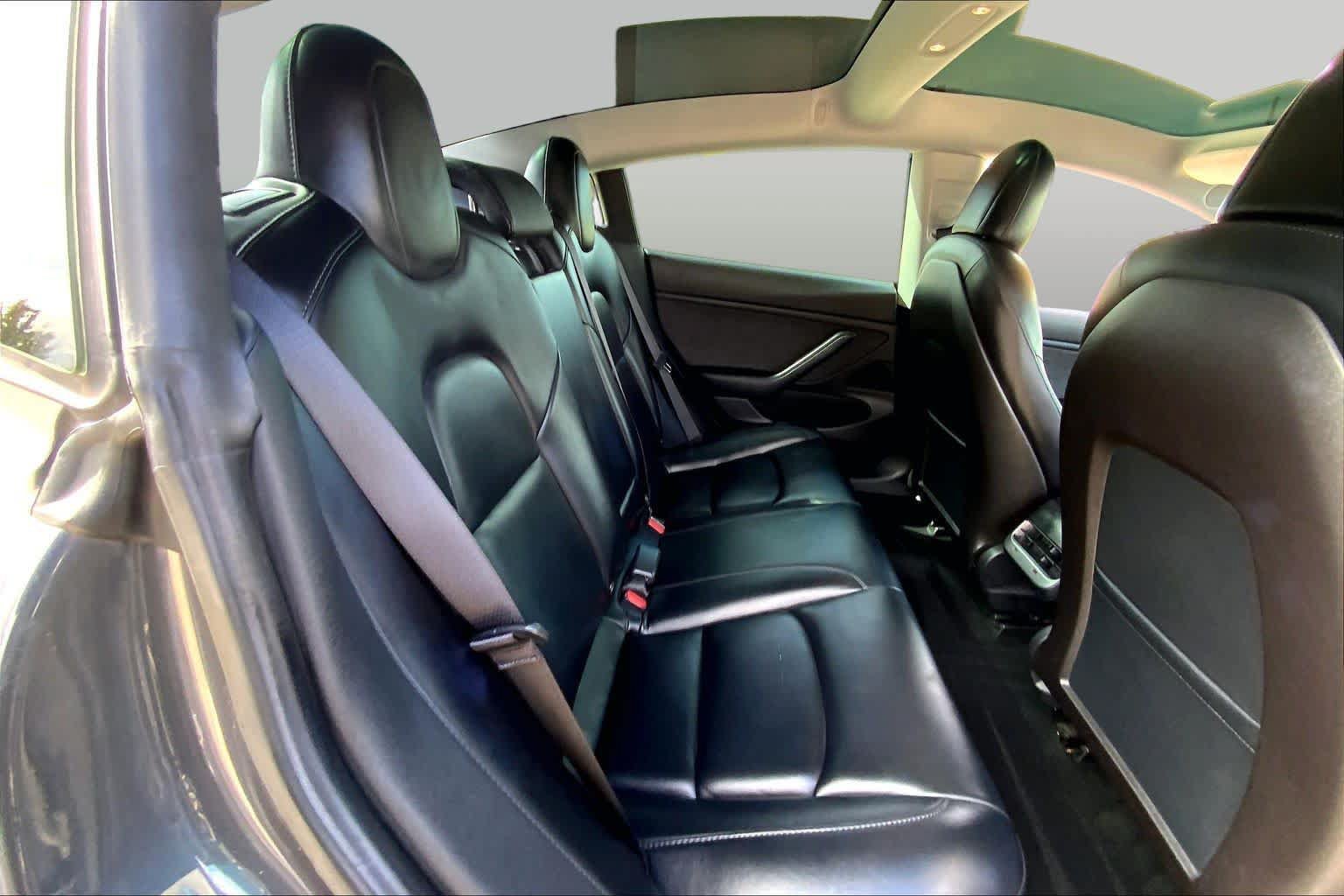 Used 2019 Tesla Model 3 Standard Range Plus RWD image 19