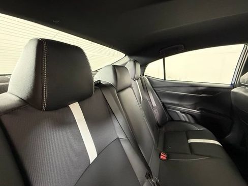 Used 2025 Toyota Camry SE FWD image 28