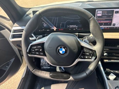 Used 2025 BMW 330i xDrive Sedan AWD/4WD image 30
