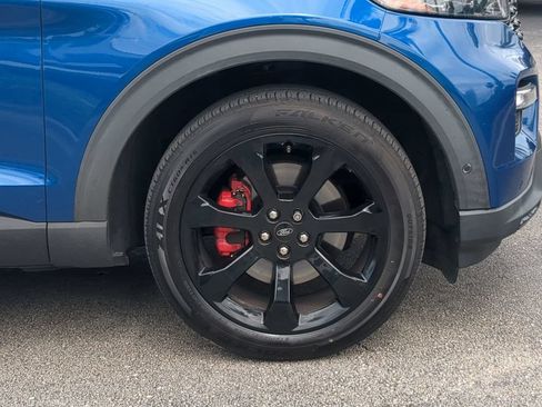 Used 2020 Ford Explorer ST w/ ST High-Performance Pack AWD/4WD image 11