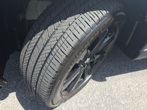 Used 2025 Honda Pilot Black Edition image 34
