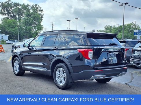 Used 2024 Ford Explorer XLT w/ Equipment Group 202A AWD/4WD image 2